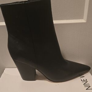 Brand New- Nine West Ariza Black Leather Heeled Boots 9 Womens!